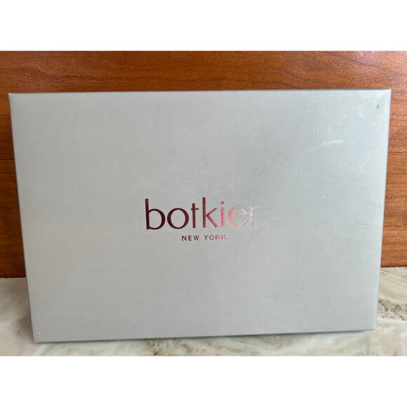 Botkier red envelope clutch wristlet and credit card case - Picture 3 of 4